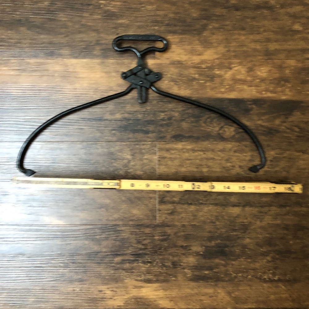 Antique Cast Iron Ice Tongs – Peoples Ice Co. – Large Block Ice Tongs, NY - Picture 8 of 16